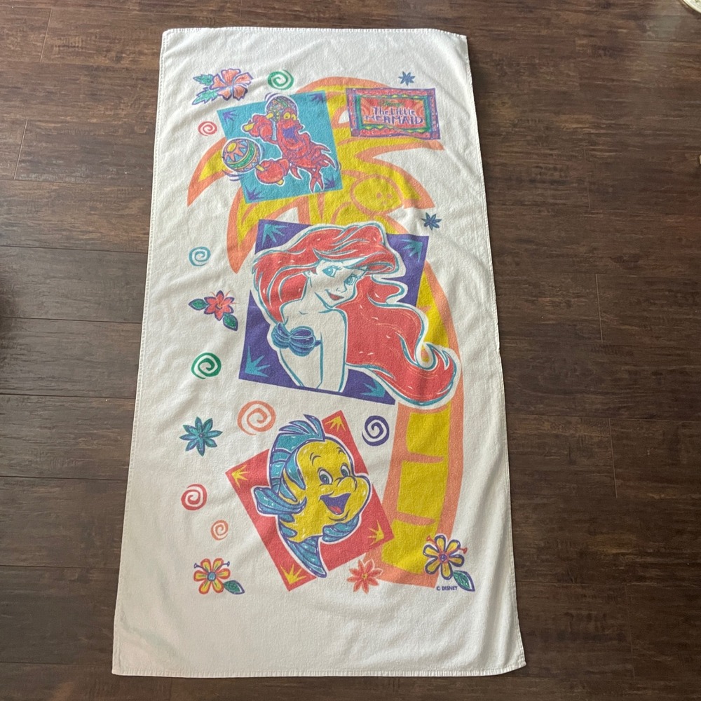 Disney Beach Towel OS White Vintage Little Mermaid Ariel 90s Retro Kidcore